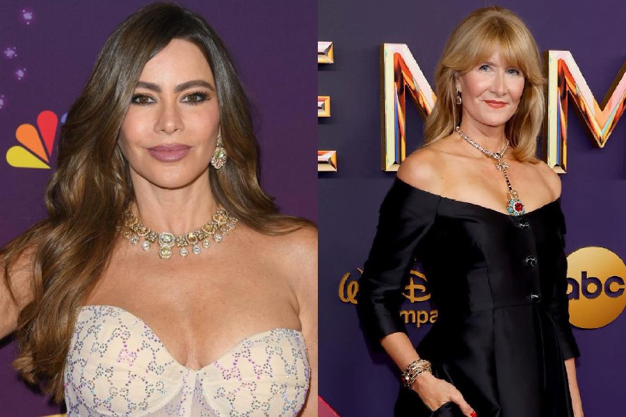 Sofia Vergara wore a statement necklace and earrings from Sabyasachi High Jewellery. Laura Dern wore earrings, bangles and the statement Palm Avenue necklace.
