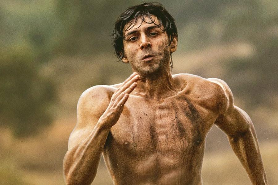 Kartik Aaryan in Chandu Champion