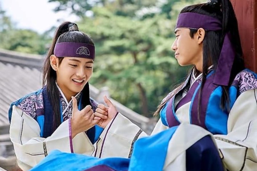 A still from Hwarang featuring Kim Taehyung and Park Seo-joon