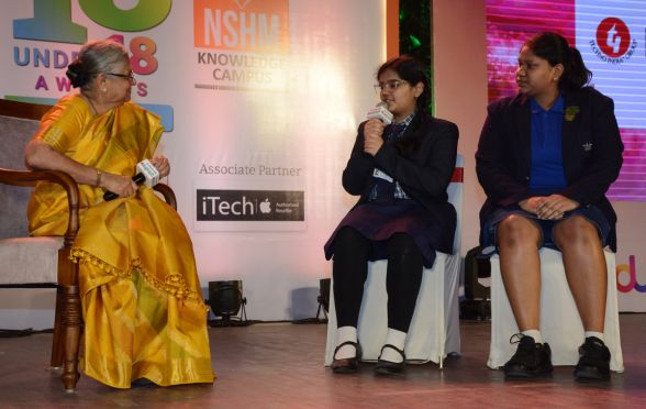 Mrs Sudha Murty during interaction with Ayushi Jha and Toshna Unni