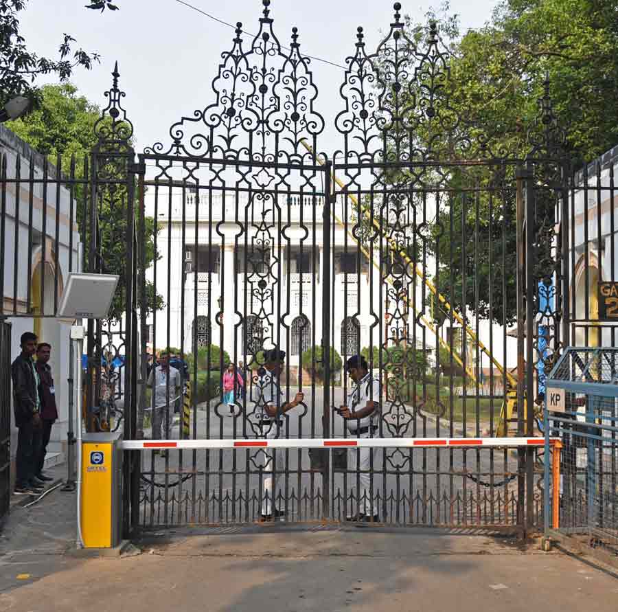Radio Frequency Identification (RFID) vehicle access control system has been installed at West Bengal Legislative Assembly gate to boost security   