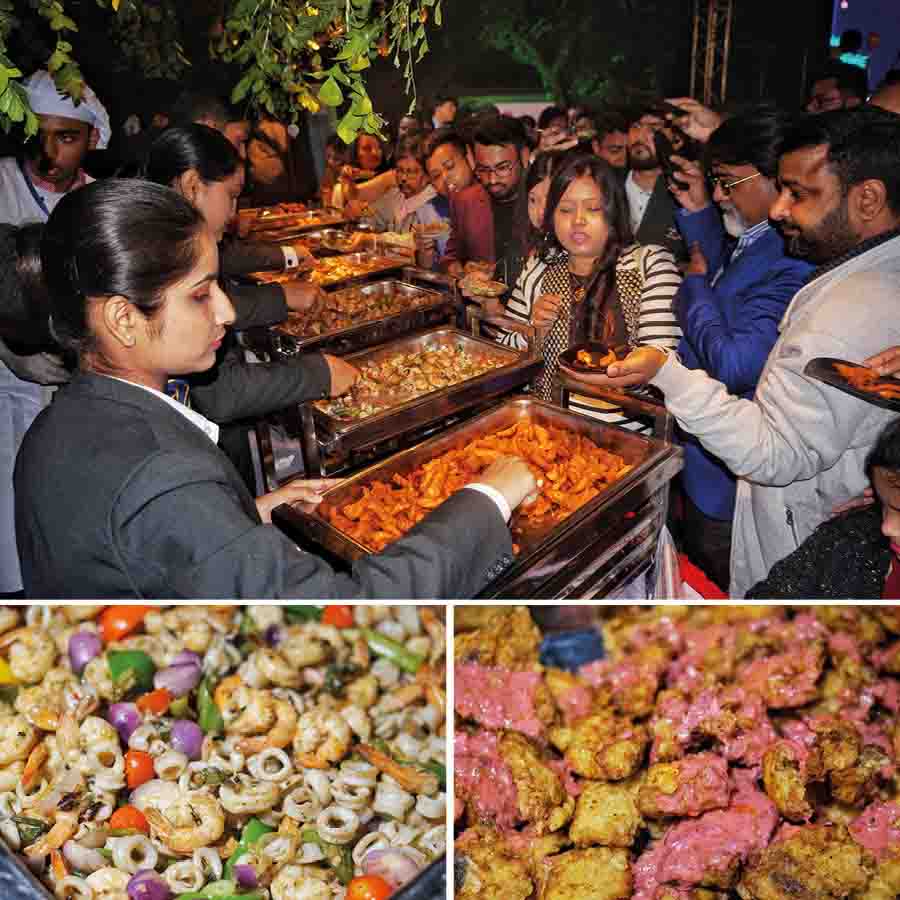 The starters counter and the bar fueled the energy of the visitors. There were three vegetarian and four non-vegetarian lip-smacking starters like mixed grilled seafood, grilled sausage salami and offals. The beverages were sponsored by Bacardi and included both cocktails and mocktails. Tea and coffee were served too