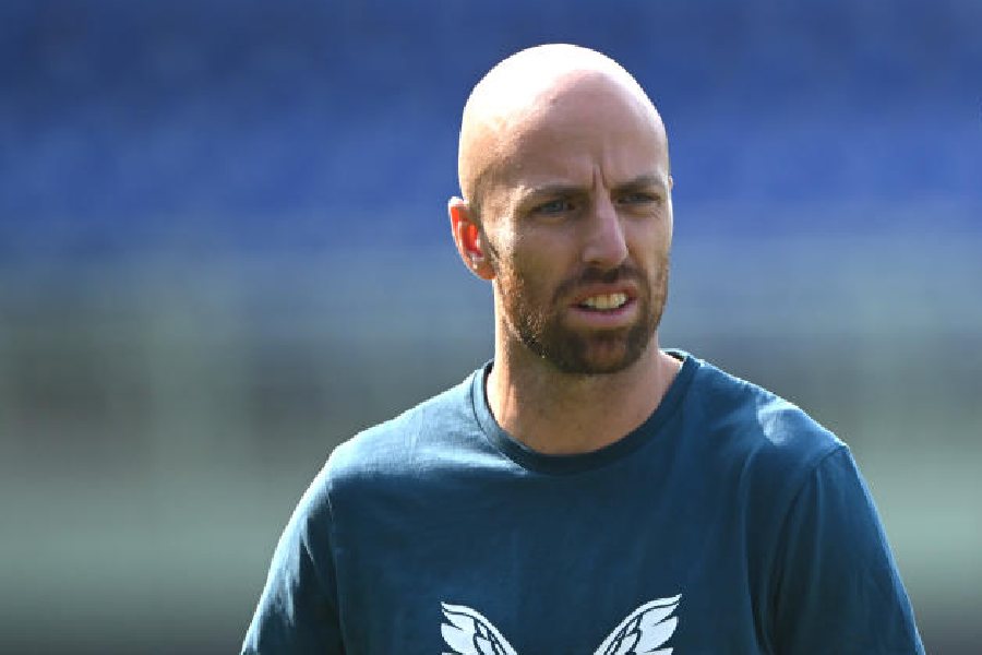 Jack Leach | India vs England, Test series: Jack Le­ach's knee 'still ...