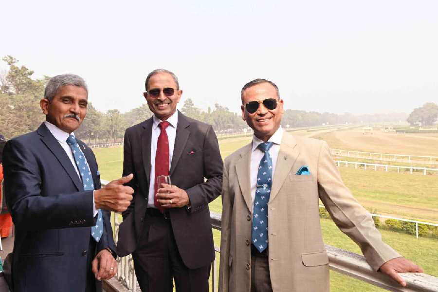 S P Dharkar (extreme left) who is the Air Marshal, and Commander in Chief of the Eastern Air Command, said, "It is a lovely sunny afternoon and that itself changes the mood. Being here at a club older than 175 years is a part of the experience. I love watching these races. Moreover, I am an animal person so I love all animals and horses are majestic creatures!" Air Vice Marshal Rahul Bhasin (extreme right) said, "The Indian Air Force Cup and the Eastern Air Command Cup have had a history of over two decades. These cups are more like an outreach programme for the Air Force among the population." Army Commander, Lieutenant General R C Tiwari (centre) posed too.