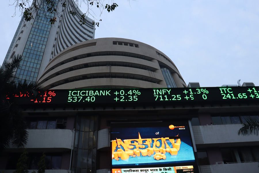 Stock Market Sensex And Nifty Tank Around 1 Per Cent On Thursday Dragged By Selling In 