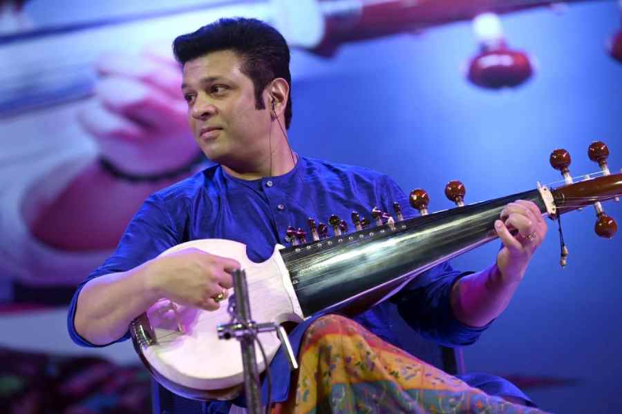 Arts The Magic Of A Master Musician Amaan Ali Khan Conquers The 
