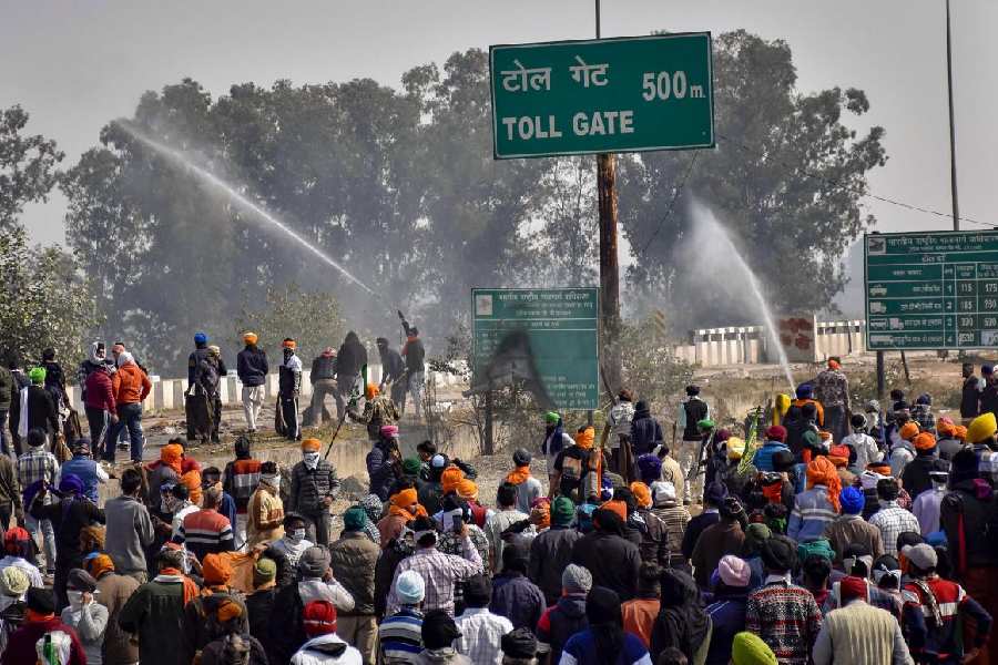 Delhi Chalo March | 'Delhi Chalo' March: Farmers To Squat On Rail ...