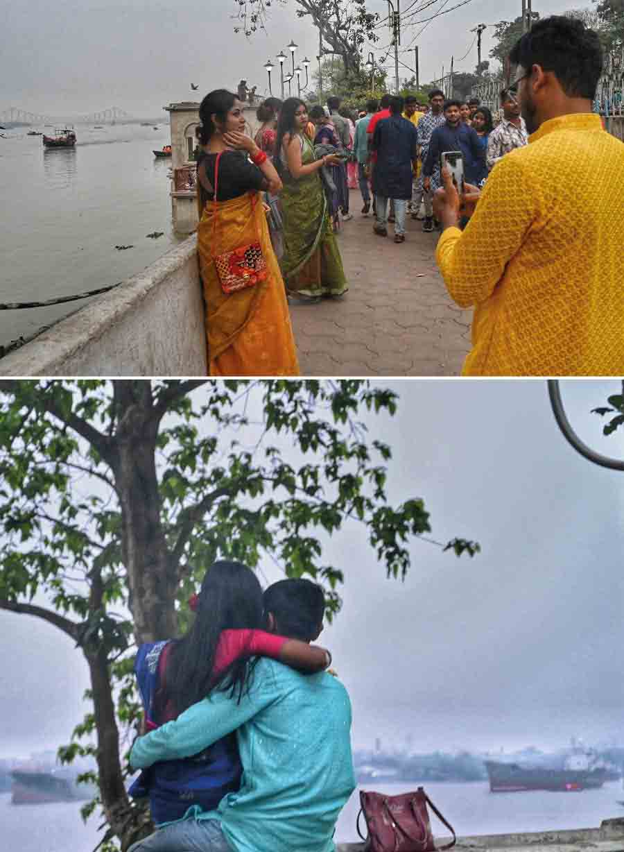 Be it clicking quick photographs against the river Hooghly or Howrah bridge in the distance or getting cosy, Prinsep Ghat and Millennium Park once again proved why they remain eternal favourites of couples  