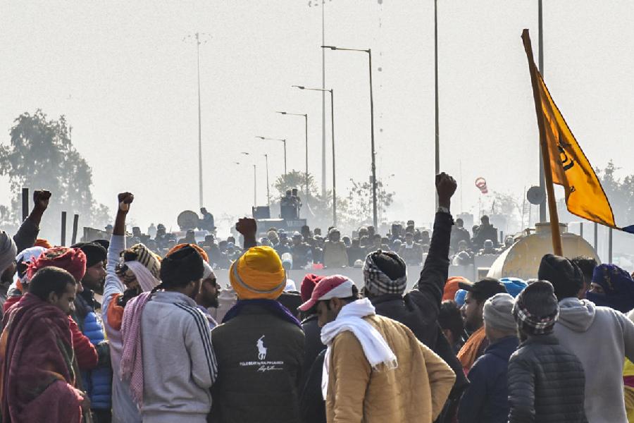 Delhi Chalo March | Delhi Chalo March: Elderly Farmer Dies Of Heart ...