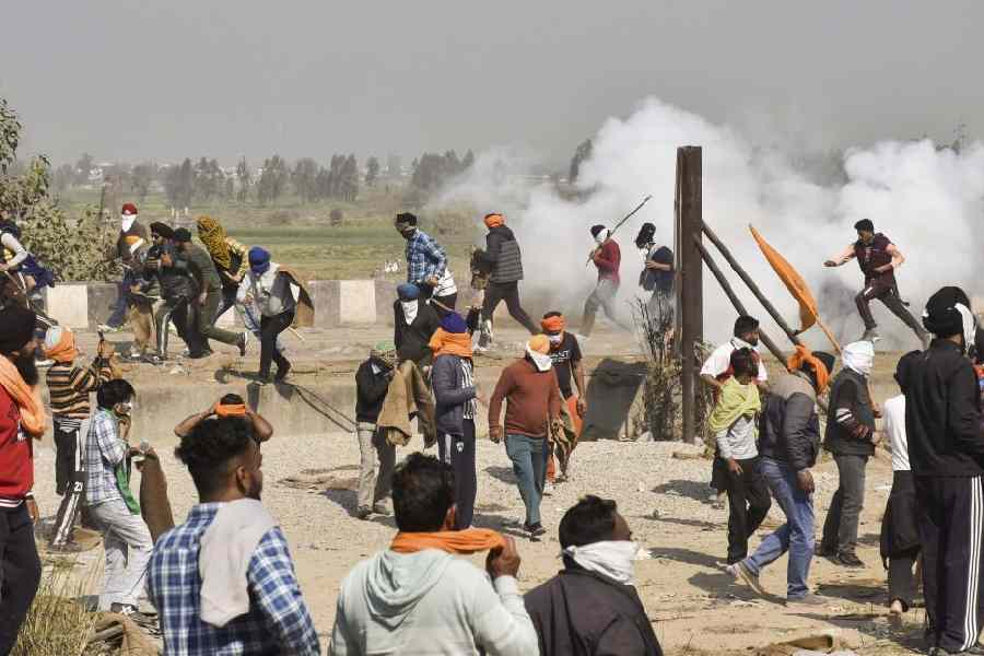 Protest Haryana Police Use Tear Gas On Farmers At Shambhu Border Talks With Centre Again On 