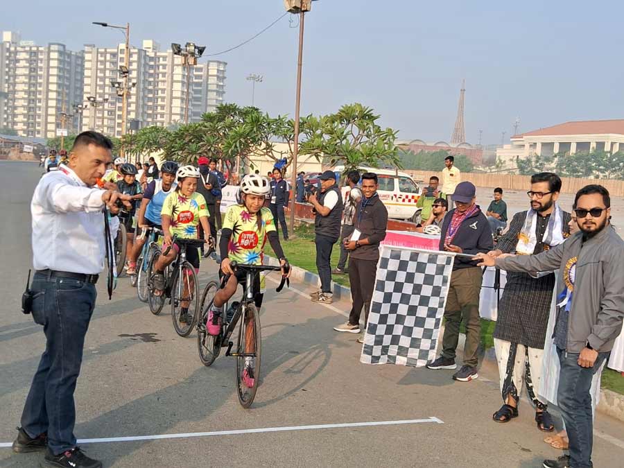 More than 250 women cyclists from West Bengal, Bihar, Jharkhand, Odisha, Uttar Pradesh, Assam and Manipur took part in the Khelo India Women’s Cycling Championship, held in association with Kolkata Society for Cultural Heritage, on Saturday