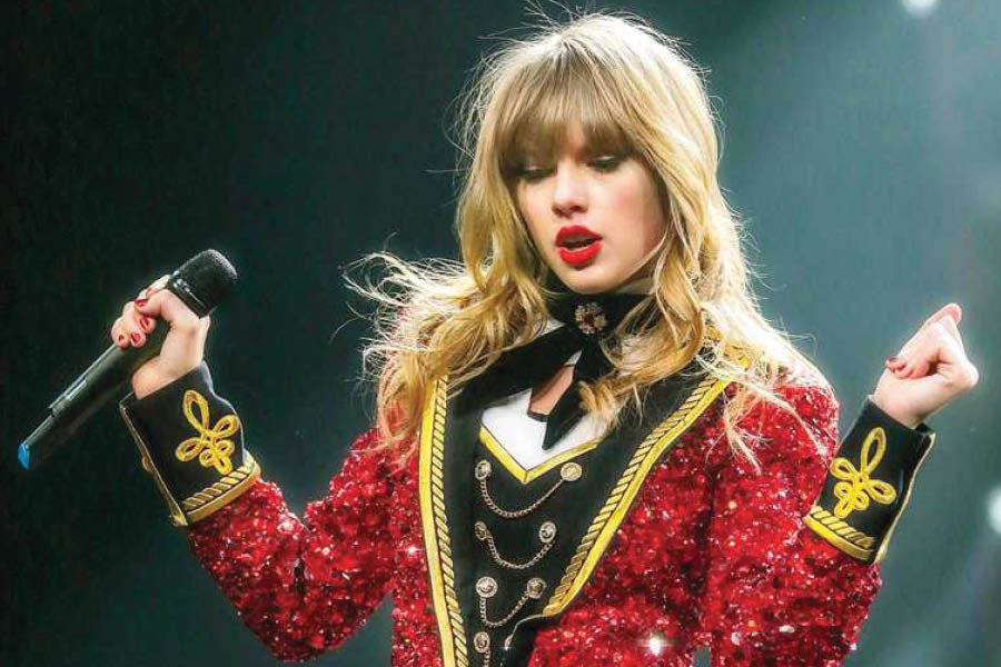 “I support Joe Biden because I can’t help rooting for men who forget things,” explains Taylor Swift  