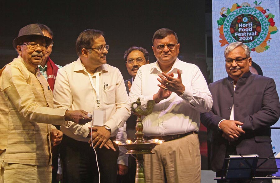 Arup Roy, minister-in-charge of the department of food processing and horticulture, Gautam Ray, president, BCC&I and president – Corporate, RPSG Group and others inaugurated the Horti Food Festival 2024 at Netaji Indoor Stadium on Saturday. The fair will be open from 12 noon to 8pm till February 19