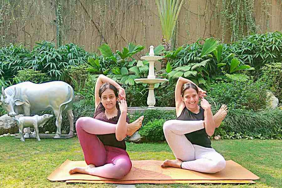 Yoga classes are held from Monday to Friday at 8am by Ratan Jana