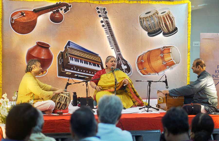 The stage was set up with cut-outs of different Indian classical instruments and was also highlighted with lit borders