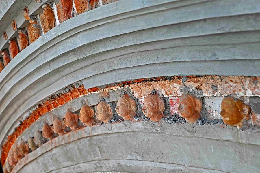 Finding replicas of the terracotta structures ravaged by time is almost impossible today 
