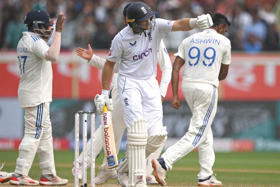In the case of England’s Joe Root vs India’s Ravichandran Ashwin, the the man who won over his frustration to channel his aggression won the contest, argues Sahen Gupta