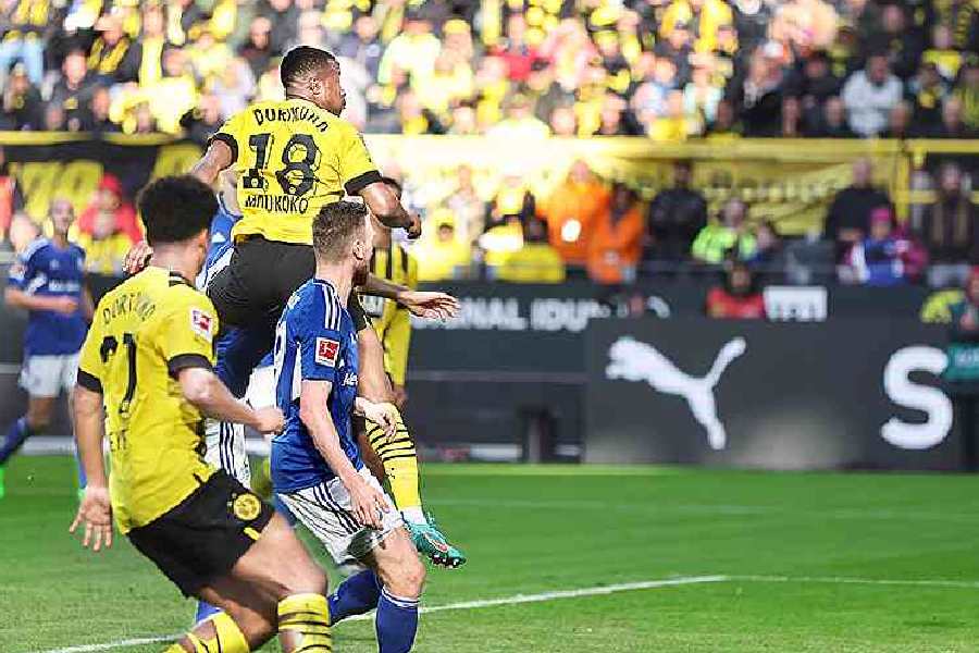 Borussia Dortmund vs Borussia Monchengladbach Prediction and Betting Tips |  25th November 2023