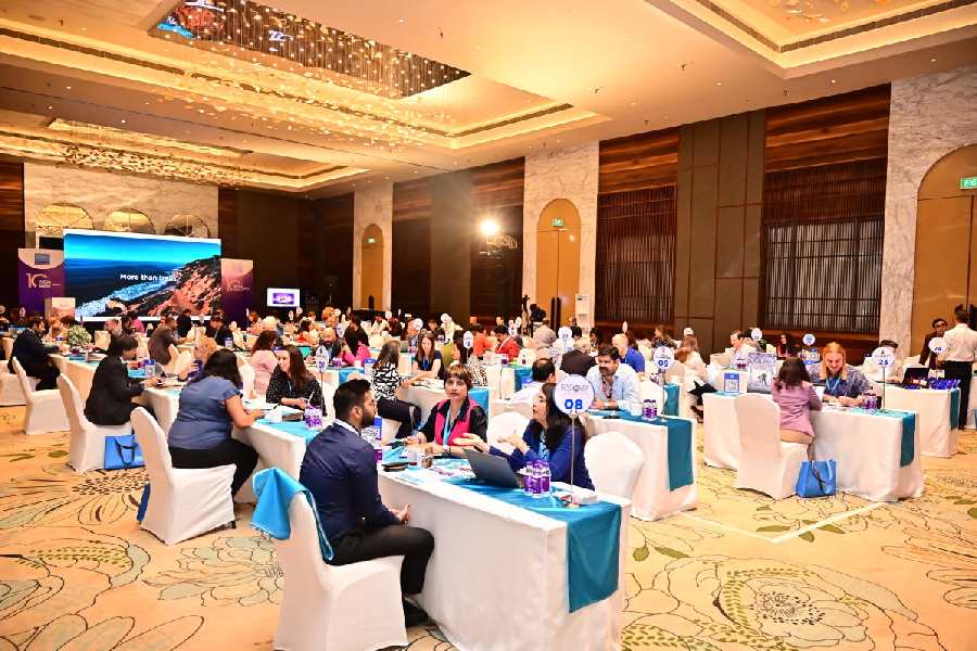 Over 35 delegations from American states discussed opportunities and more with tourism companies and travel agents who had flown in from across the country.