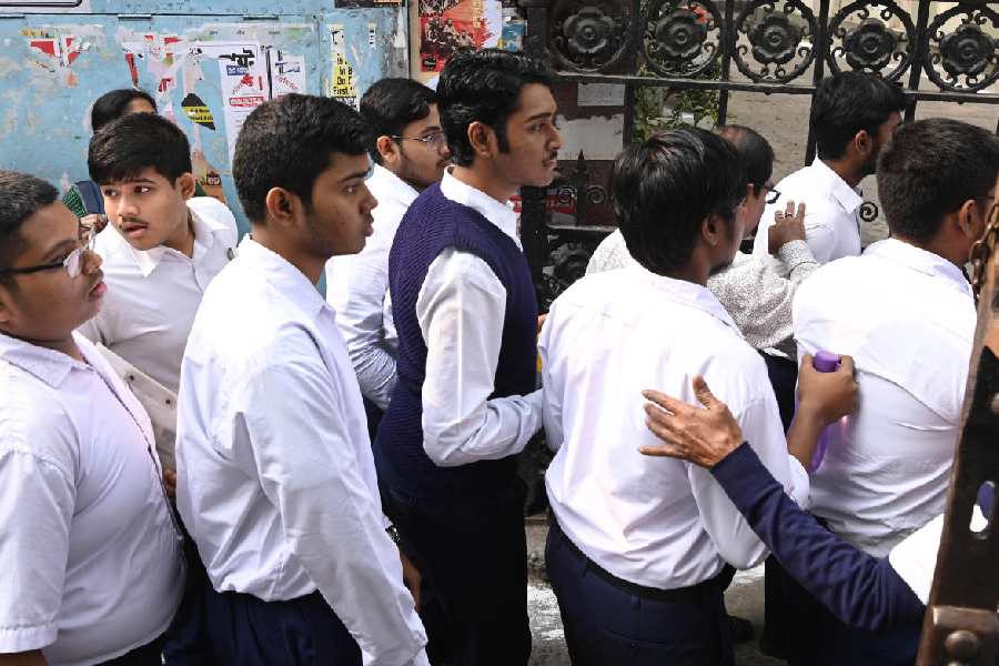 Higher secondary candidates outside Hare School