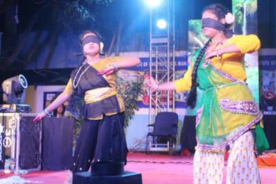 The blindfolded dance