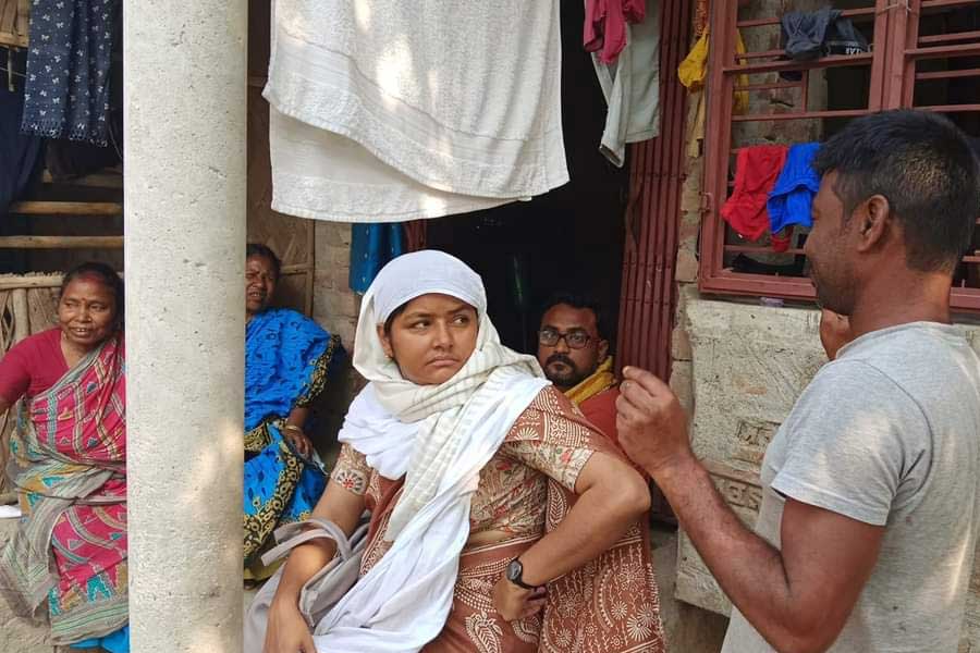 Minakshi Mukherjee interacting with Sandeshkhali residents.