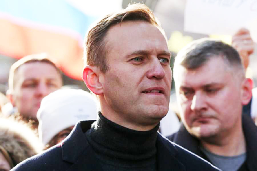 Speculation persists that, just like Vladimir Putin, Alexei Navalny also had body doubles and the Kremlin cannot be sure if they killed the actual Navalny