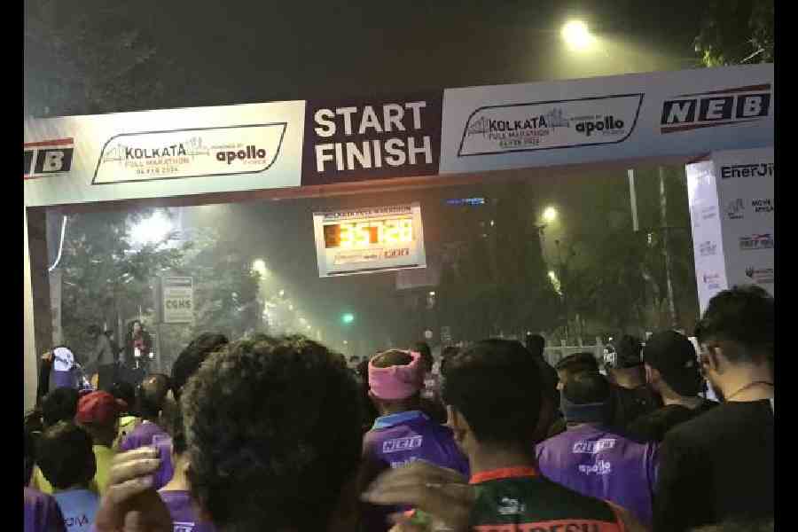Minutes before the start of the Kolkata Full Marathon