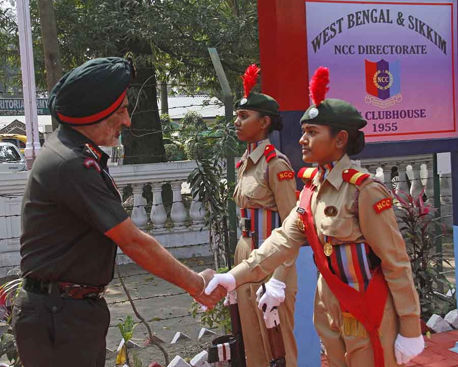 Director general NCC Lt Gen Gurbirpal Singh presented awards to NCC cadets at the NCC Club House on the Maidan