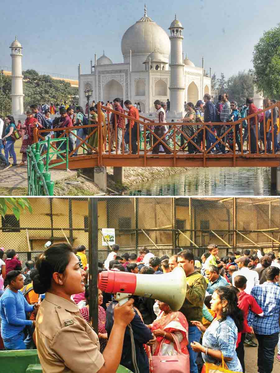 People throng Eco Park and Alipore Zoo in huge numbers with children  