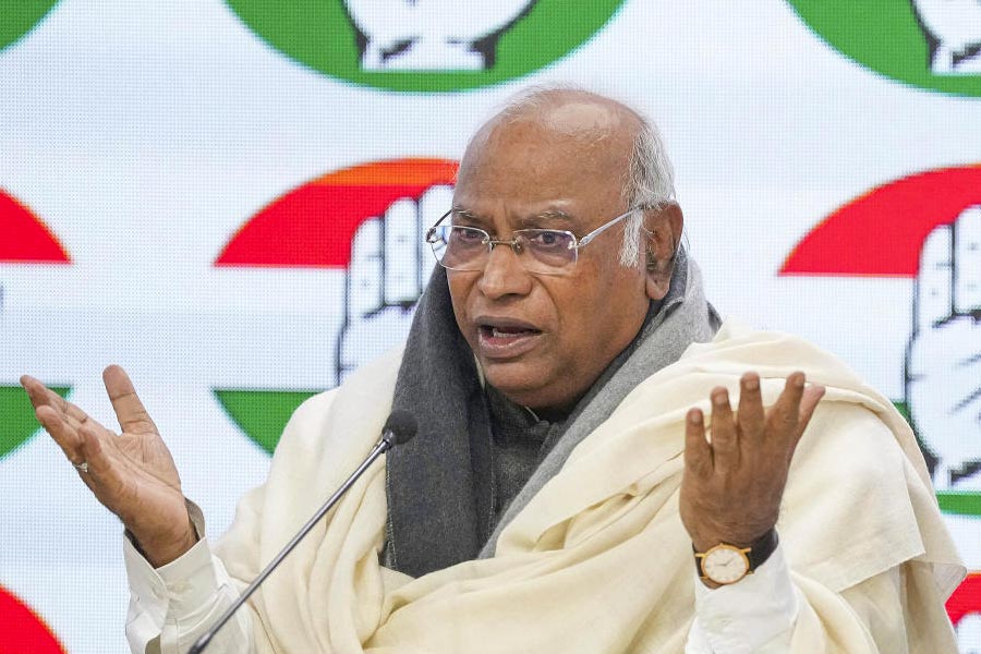 Hope Modi govt comes out with strongest rebuttal to Chinese on their Arunachal Pradesh claims: Mallikarjun Kharge