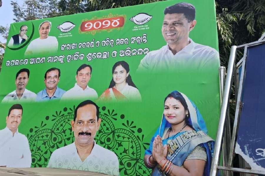 Odisha | Naveen Patnaik’s Man Friday V.K. Pandian Kicks Off BJD ...