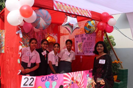 The carnival stalls showcased the versatile creativity of the students.