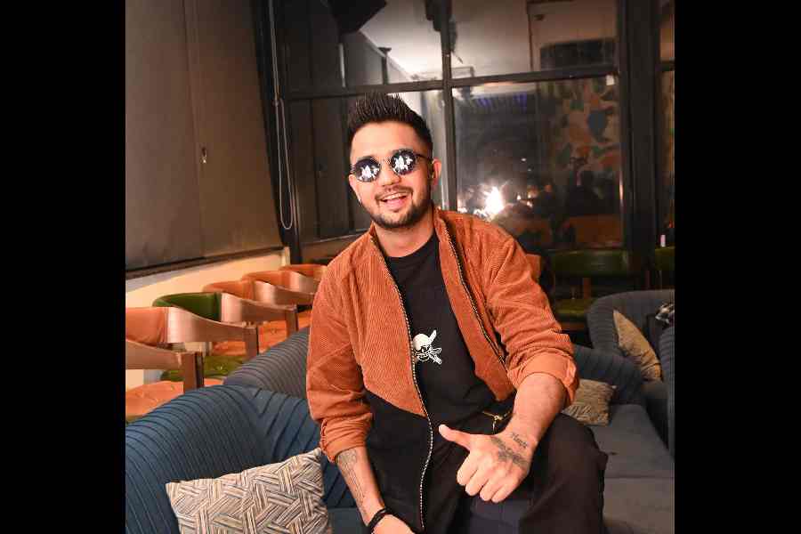 “It was an amazing experience performing at Drunken Teddy. The crowd was so enthusiastic and I love performing in this city and look forward to performing in Calcutta again,” said the Kali kali zulfon ke hitmaker, Madhur Sharma