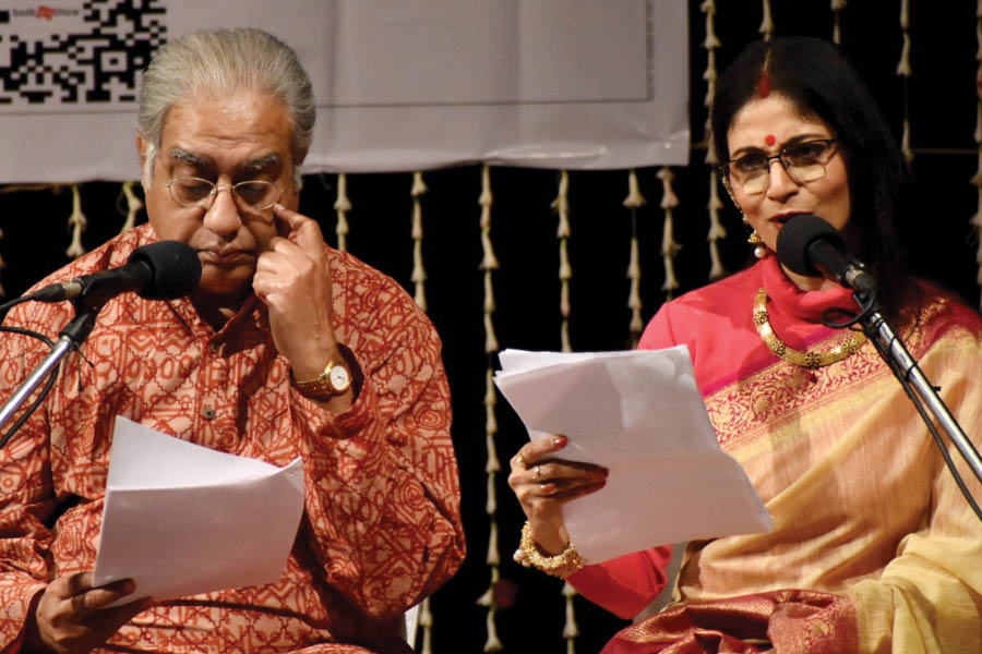 Biswajit Chakraborty and Soumili Biswas narrate the script