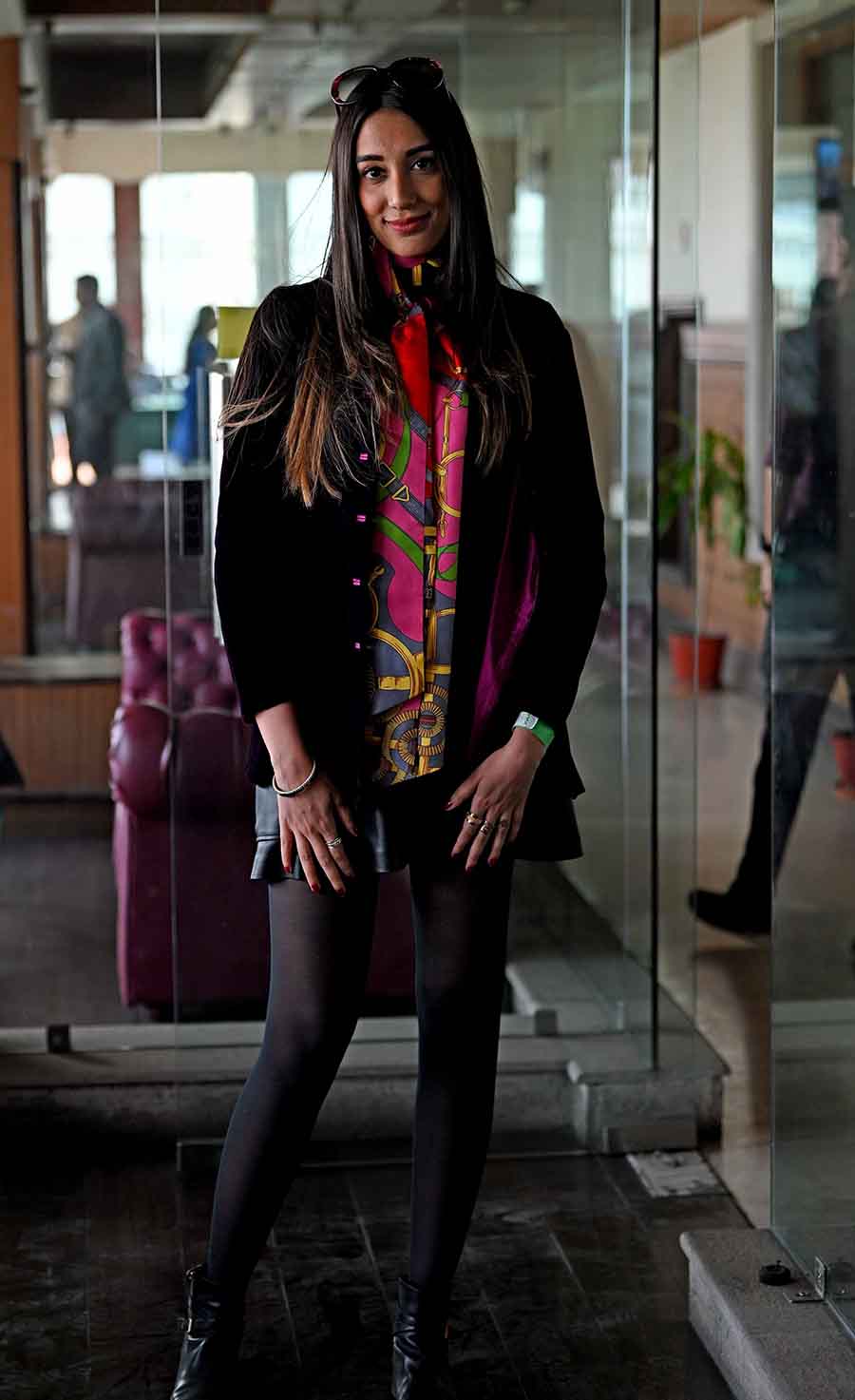 Jasmine Bala (in picture), a regular at the race course since the age of six, adorned an all-black ensemble — a skirt-and-jacket look with sheer stockings and ankle boots — with a vibrant printed scarf as her statement piece.“The Derby day is special with horses from across India and significant prize money,” she said about the day’s races