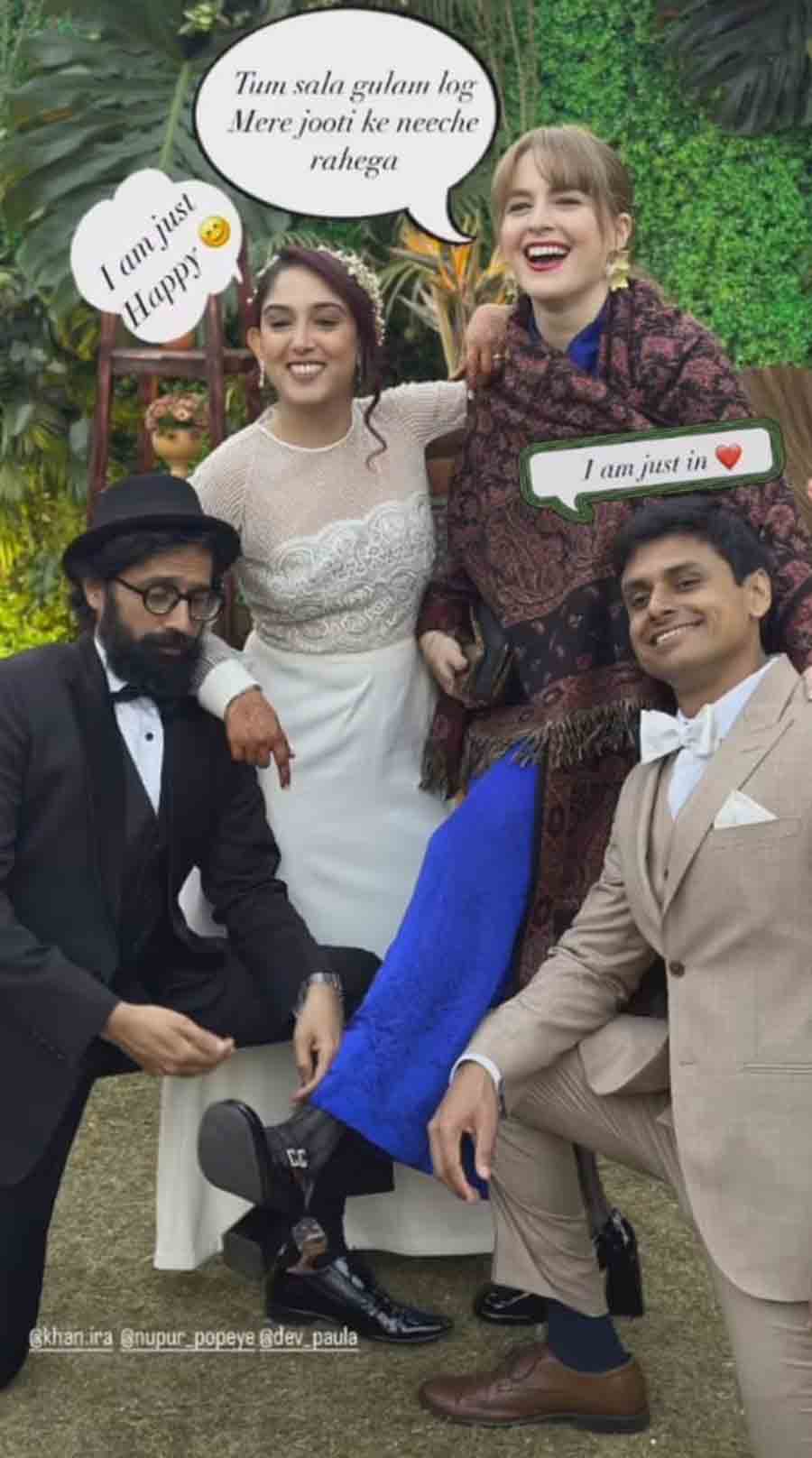 The newlyweds also posed for a fun picture with their friends. 