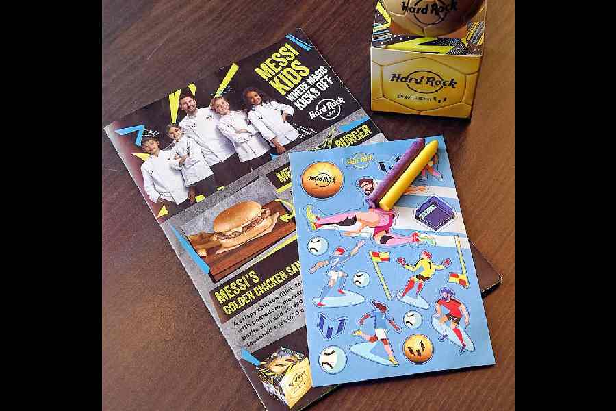 Whether it's the cool soccer stickers or the activity sheet which comes with crayons, the Messi Kids menu is not just a gastronomical experience for a kid but also a fun one.