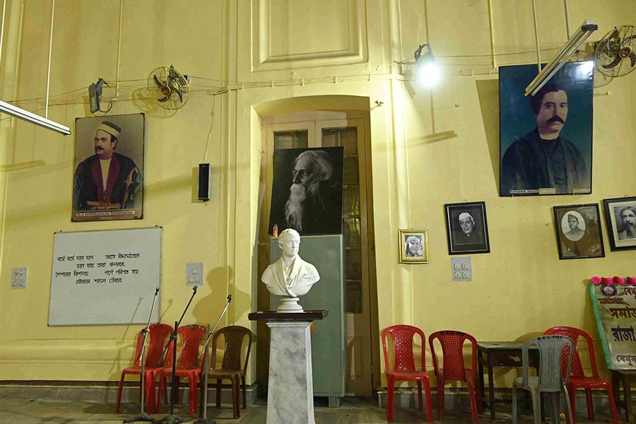 Inside the Bethune School hall stands a bust of John Elliot Drinkwater Bethune
