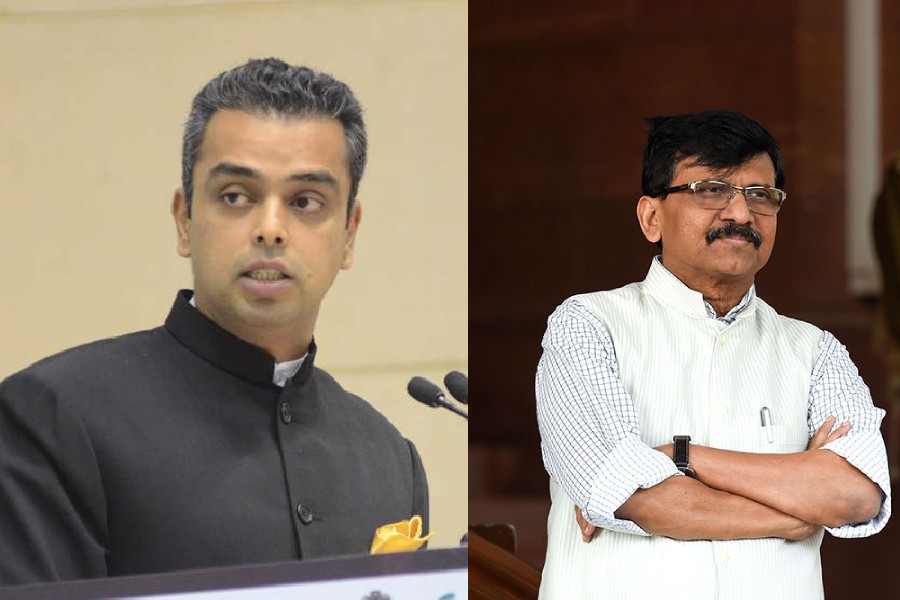 Milind Deora | Milind Deora Quits Congress: No Compromise On South ...