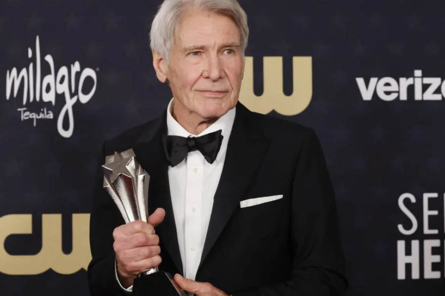 Harrison Ford Harrison Ford gets emotional receiving Career