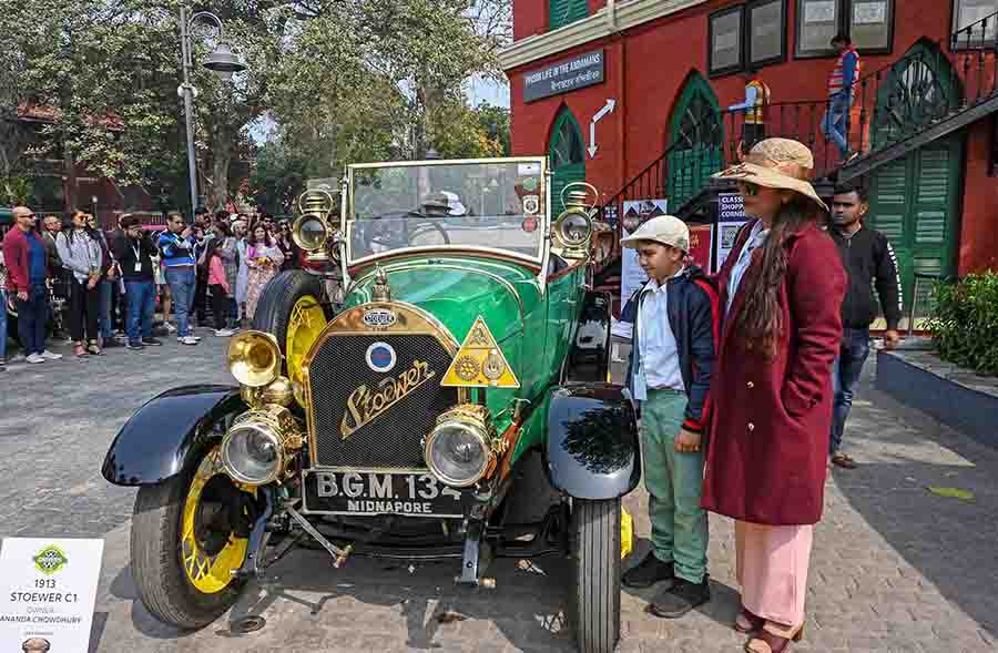 The Alipore Museum in Kolkata came alive on January 14, with 75 vintage cars and 24 classic bikes stealing the spotlight on its campus — courtesy the Classic Drivers Club’s Vintage and Classic Car and Bike show. Formed in 2017, CDC is an initiative to bring vintage car and bike lovers together on one platform, where they could showcase their wheels on the roads of Kolkata. This time a car and bike show was organised at the Alipore Museum that featured several of the city’s oldest set of wheels. The Stoewer C1 from 1913 was one of the stars present. The car owned by Ananda Chowdhury is of German make, dating before the first World War. This 1500cc, four-cylinder car is a one of a kind, perhaps the only piece of its model in the country that is still running