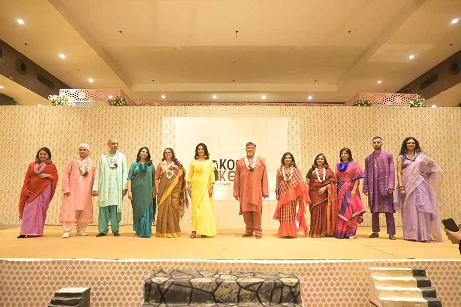Bibi, who is associated with Kolkata Kettle since the last five years, showcased a collection bursting with vibrant hues, imparting a message on how sustainable fashion can also be a smart and stylish buy