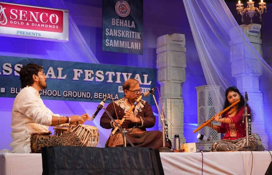 Dipankar Ray (flute), Susmita Dutta Chowdhury (flute) and Pinaki Chakraborty (tabla)  