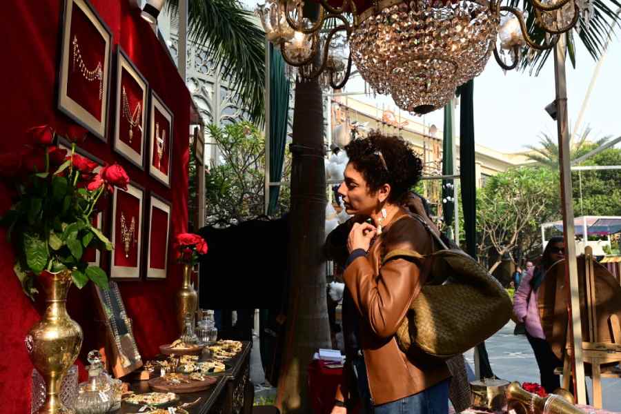 Indrani Dasgupta spotted shopping at A Calcutta Story on day three