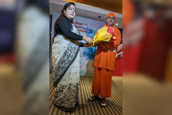 Director Bidisha Sarkar welcomed the Chief Guest Swami Sevaparananda Maharaj, Secretary of Vivek Bharati Seva Trust at Belur Mathwith a graceful bouquet and uttariya.