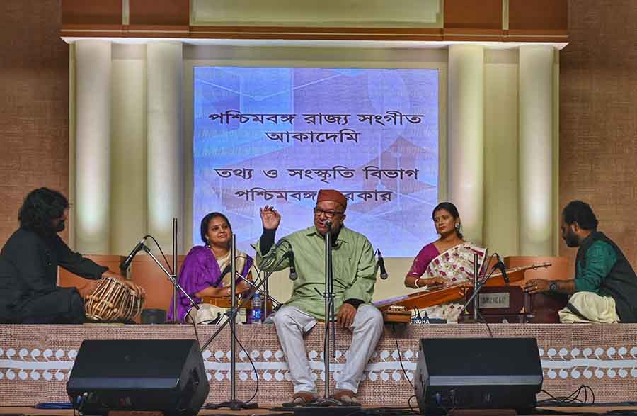 Kabir Suman performs at the Classical Music Conference 2024 at Rabindra Sadan on Saturday
