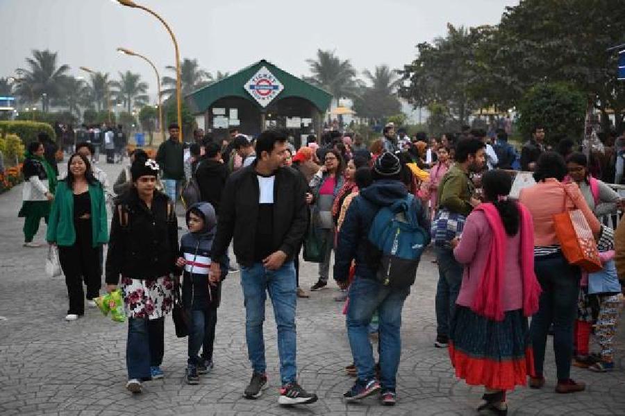 A crowded Eco Park on Sunday. The overcast sky and spells of drizzle failed to prevent people from thronging the favourite winter hotspots in the city