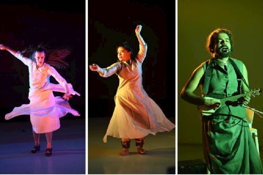 Aqua, an ode to water, staged at Kolkata Centre for Creativity