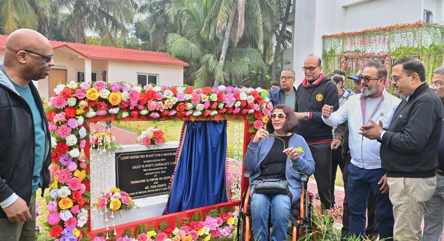 A new sports museum opened at the Luxury Banyan Tree Resort on Thursday. The museum, along with the newly constructed reception of the hotel, was inaugurated by Padma Shri Deepa Malik and the deputy head of the Mission of the British Deputy High Commission, Yemi Odanye. This marks a unique initiative in West Bengal, as CSJC and The Banyan Tree Group collaborated to promote sports in East Midnapore district  